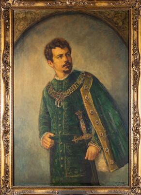 Geschilderd portret van een man met donker krullend haar en een snor, in een groen met goud geborduurd wambuis met een juwelen halsketting, een gouden band met edelstenen schuin over de borst en een sabel aan zijn zijde; achter hem een geschilderde boognis. In een vergulde lijst met daaronder een plaatje: DESIRE PAUWELS.
